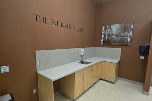28057231-14.jpg