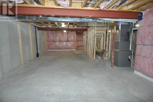 29182834-41.jpg