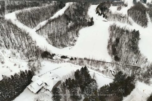 29201162-89e1e77240-45.jpg