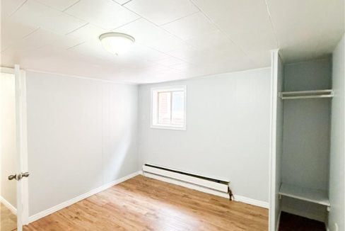 29298713-15.jpg