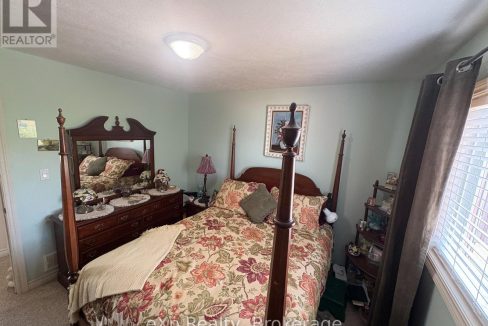 29325133-14.jpg