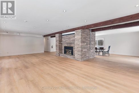 29362640-12.jpg