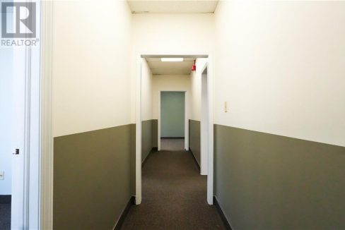 29403316-15.jpg