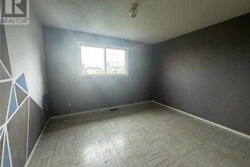 29406013-10.jpg