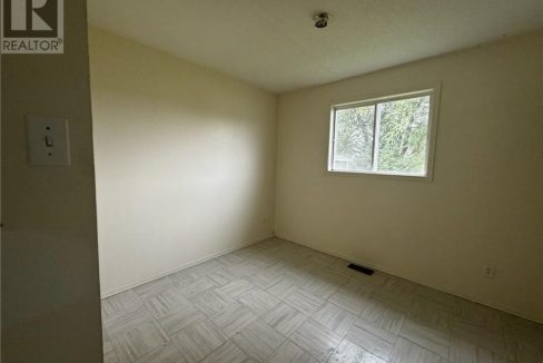 29406013-11.jpg