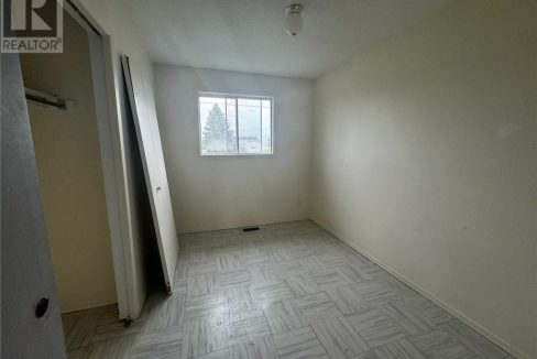 29406013-9.jpg