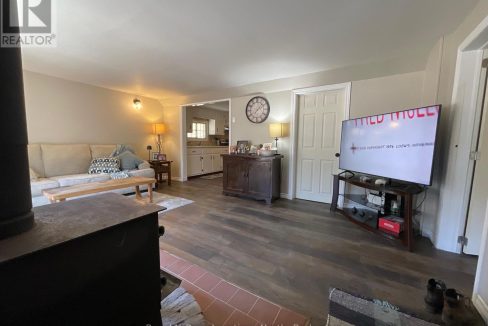 29409980-1e79d93bc8-16.jpg