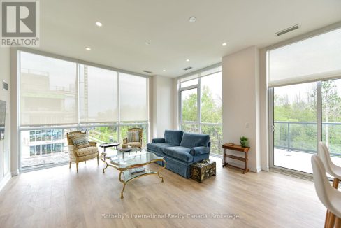 29410351-7.jpg