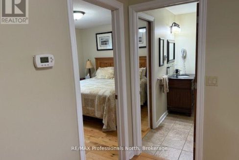 29432918-10.jpg