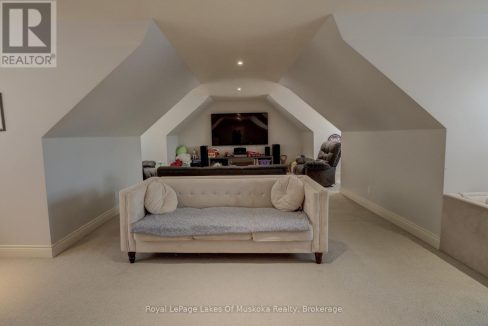 29548246-36.jpg
