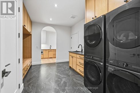 29591956-23.jpg