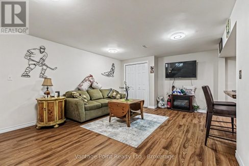 29596693-d0a5f508ed-44.jpg