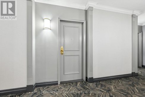 29599103-6.jpg