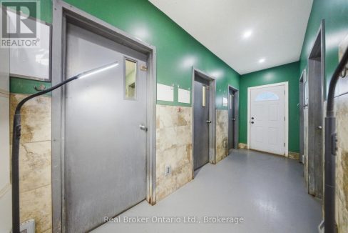 29629675-35.jpg