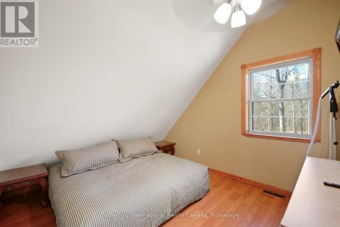 29640702-193442d1d7-36.jpg