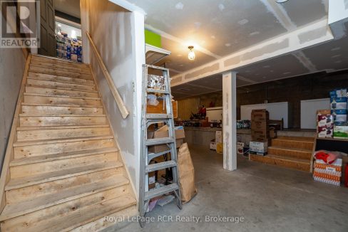 29641486-23.jpg