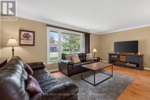 29676926-411da44e5f-3.jpg