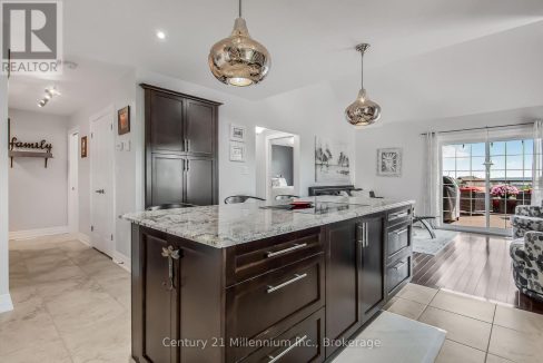 29677857-18fe92ddfb-14.jpg