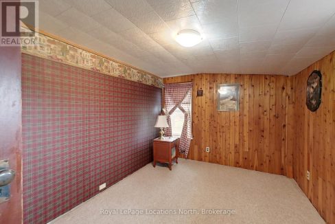 29678168-20.jpg