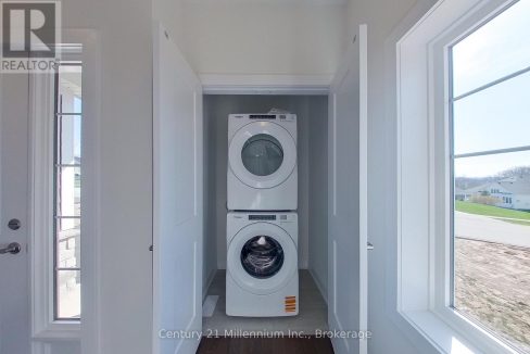 29697294-13.jpg