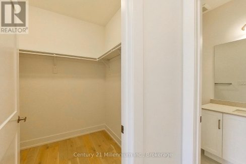 29697298-21.jpg
