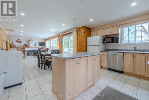 29707199-8.jpg