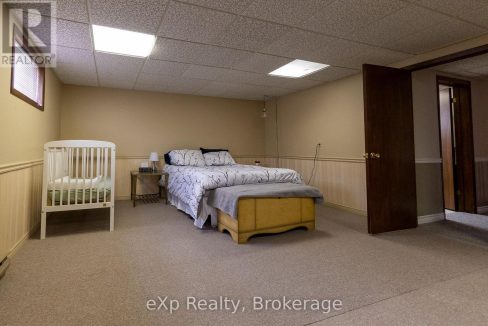 29726238-d9921ed992-24.jpg