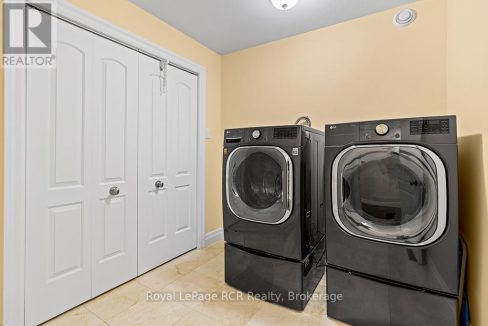 29728973-7aac813f5b-30.jpg