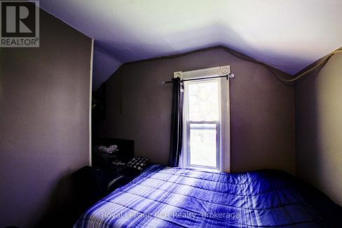 29739300-17.jpg