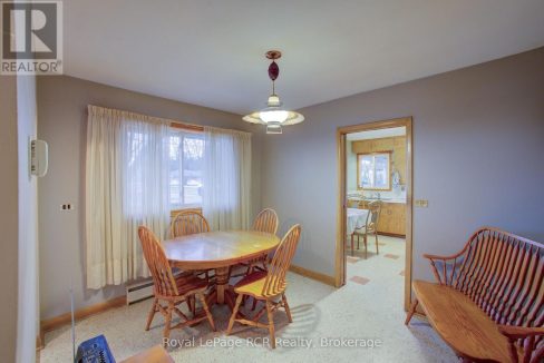 29741361-13.jpg