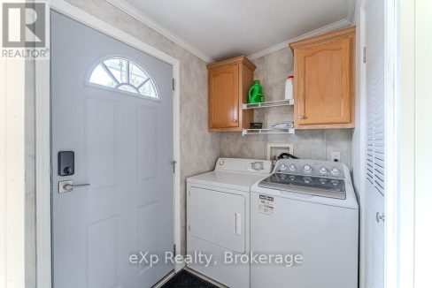 29744128-8e28faf432-11.jpg