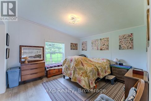 29744128-8e28faf432-24.jpg