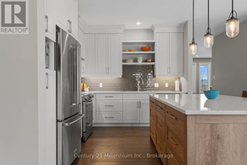 29751527-c4bd6cf957-16.jpg