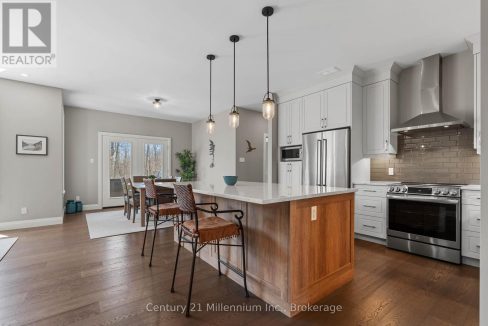29751527-c4bd6cf957-18.jpg