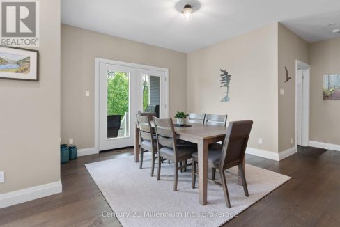 29751527-c4bd6cf957-23.jpg