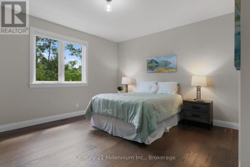 29751527-c4bd6cf957-24.jpg