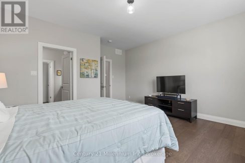 29751527-c4bd6cf957-26.jpg