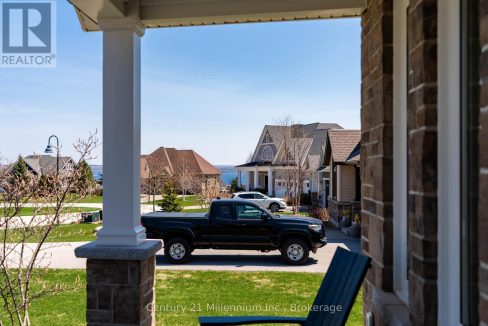 29751527-c4bd6cf957-4.jpg