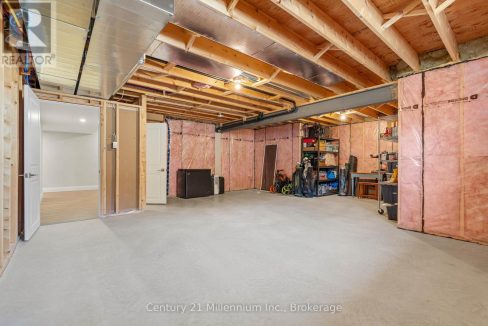 29751527-c4bd6cf957-46.jpg