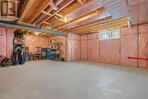 29751527-c4bd6cf957-47.jpg