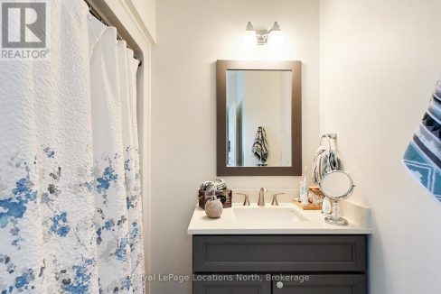 29751782-e6a8c2eefe-32.jpg