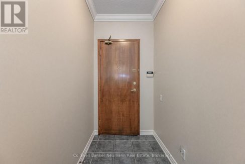 29754479-4.jpg