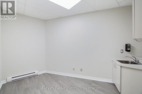29778010-13.jpg