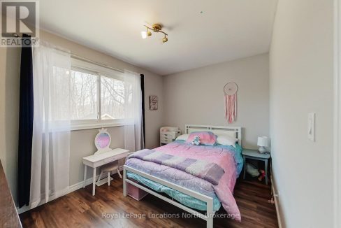 29778864-17.jpg