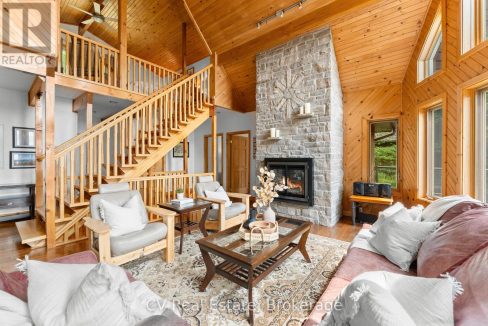 29780919-5.jpg