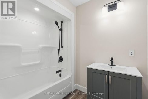 29794446-a7bfbe8cda-19.jpg