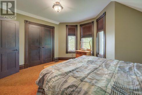 29801009-fde130f3b5-25.jpg