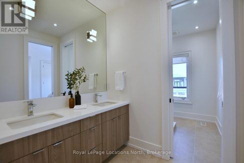 29807595-e6dd3a2b91-30.jpg