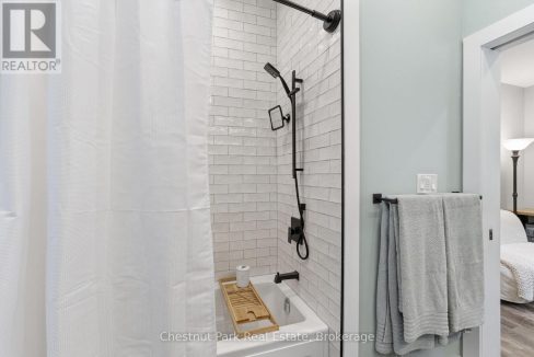 29841912-6796fde0d6-29.jpg