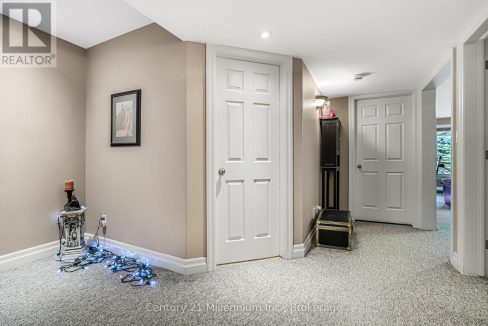 29846204-f15593c143-28.jpg